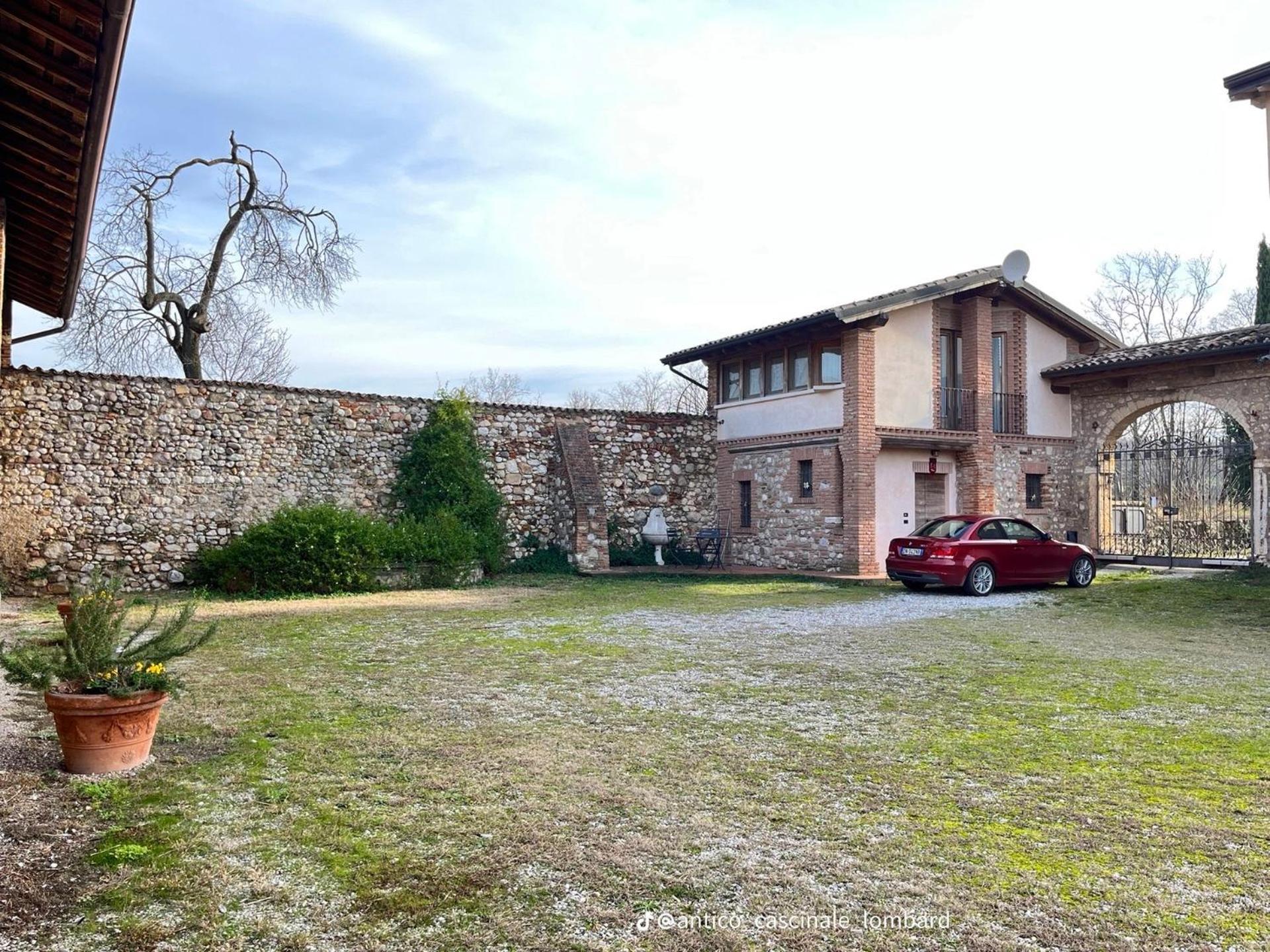 로나토 Antico Cascinale Lombardo B&B 외부 사진