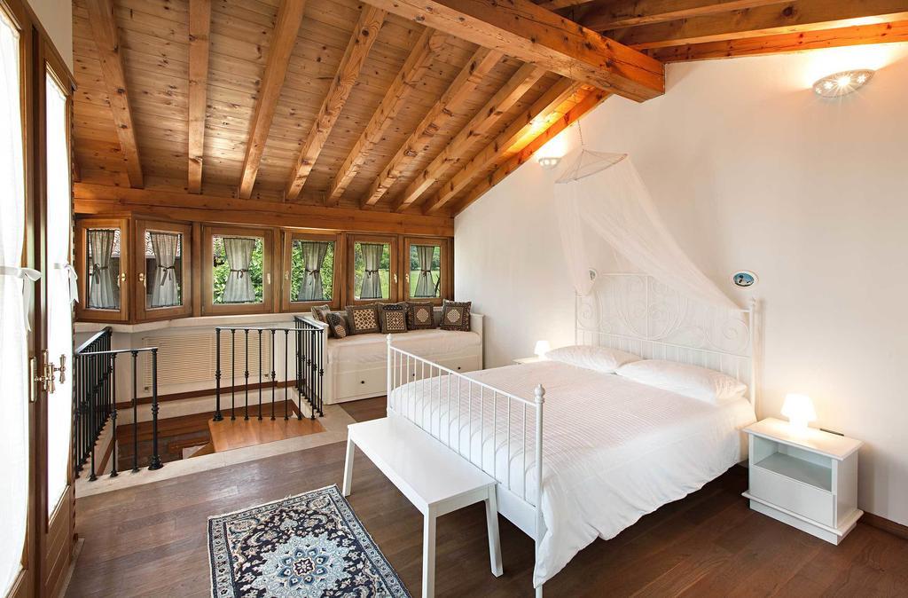 로나토 Antico Cascinale Lombardo B&B 객실 사진