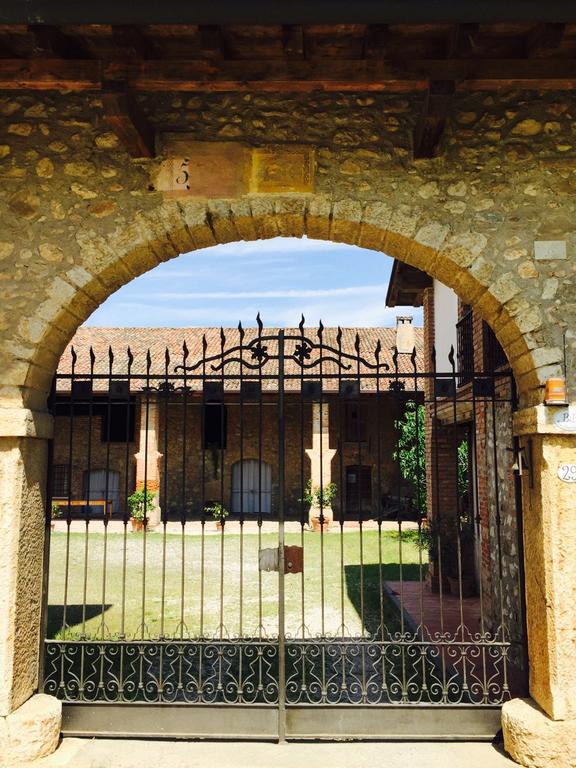 로나토 Antico Cascinale Lombardo B&B 외부 사진